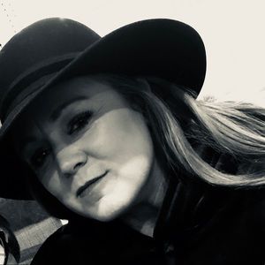 Meet your Posher, Melanie